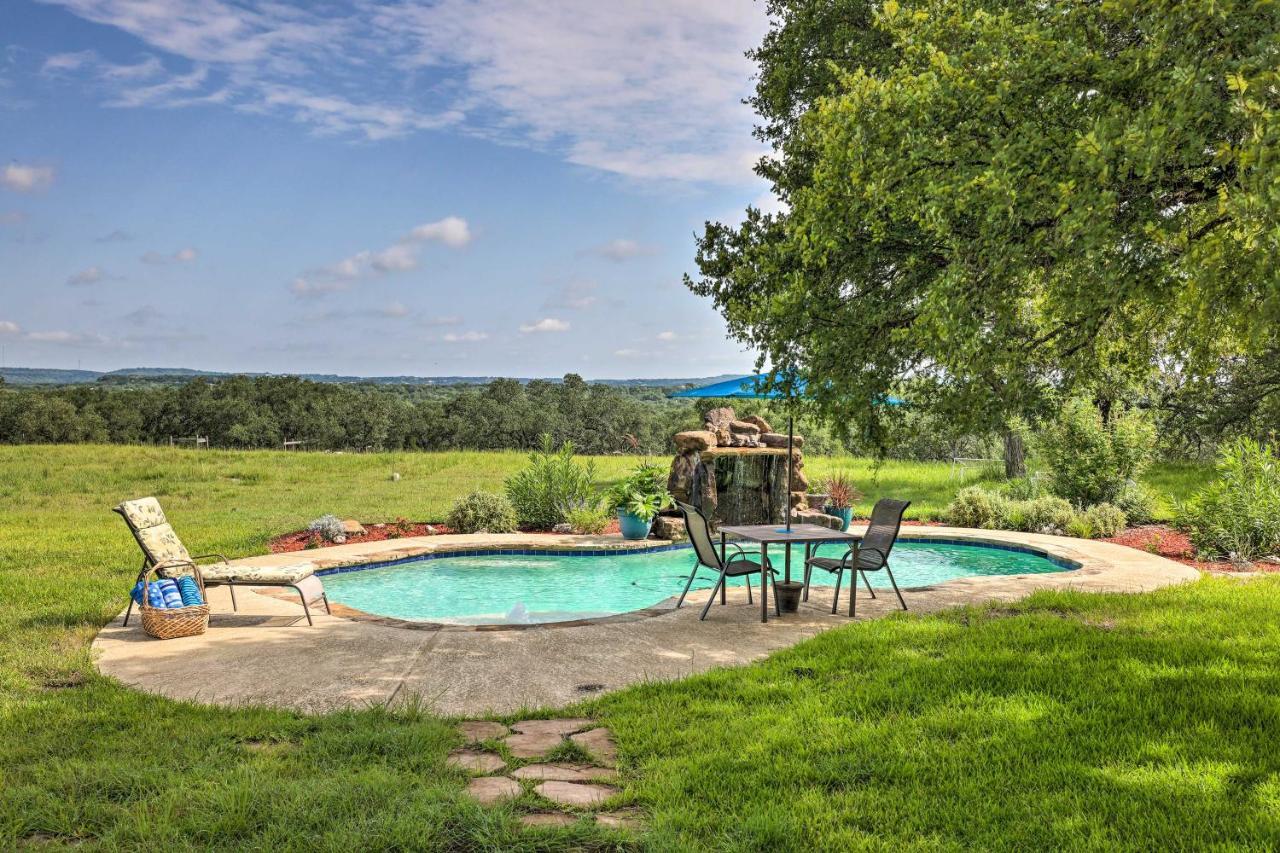 Cozy Spring Branch Cottage In Hill Country! エクステリア 写真